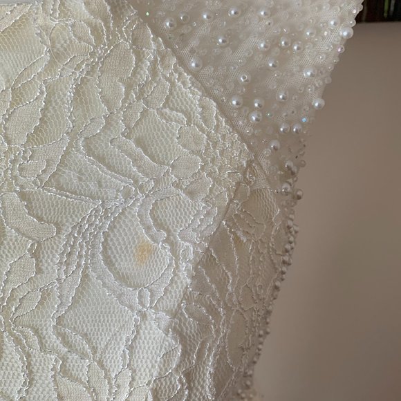 Cachet Cream Lace Beaded Maxi Gown, Size 6 - Picture 10 of 13